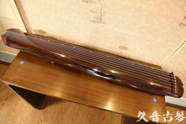 汕头市●久音古琴  ●今日推荐  20230516【收藏级断纹蕉叶】